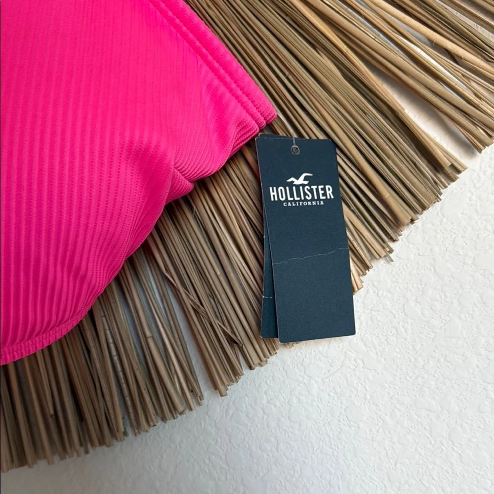 Hollister Pink Sleeveless Crop Top with Cut Out - Picture 2 of 11